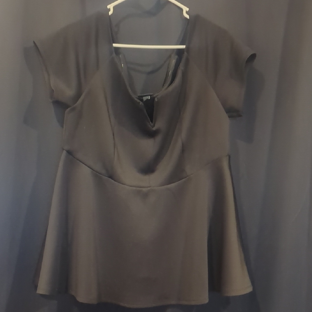 torrid Black Short-Sleeve Peplum Top